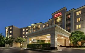 Hampton Inn & Suites Washington-Dulles International Airport